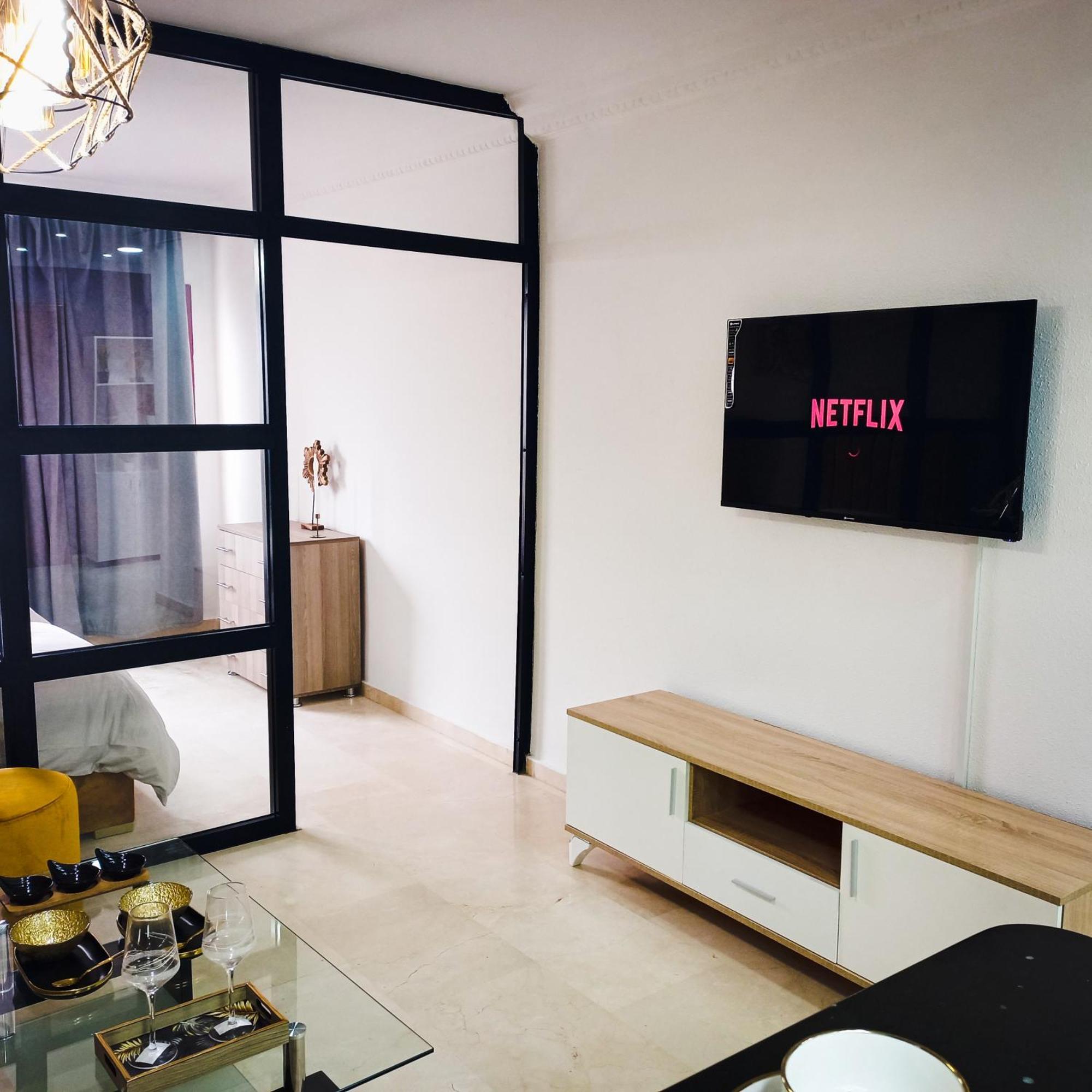 Nouveau Appartement Au Plein Centre Ville En Face Hilton & La Gare De Train Tgv M2 Танжер Екстериор снимка